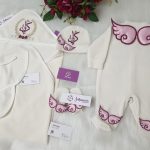 طقم قطيفة ٥ قطع : اسم  كيان - Hello world I'm baby Kayan