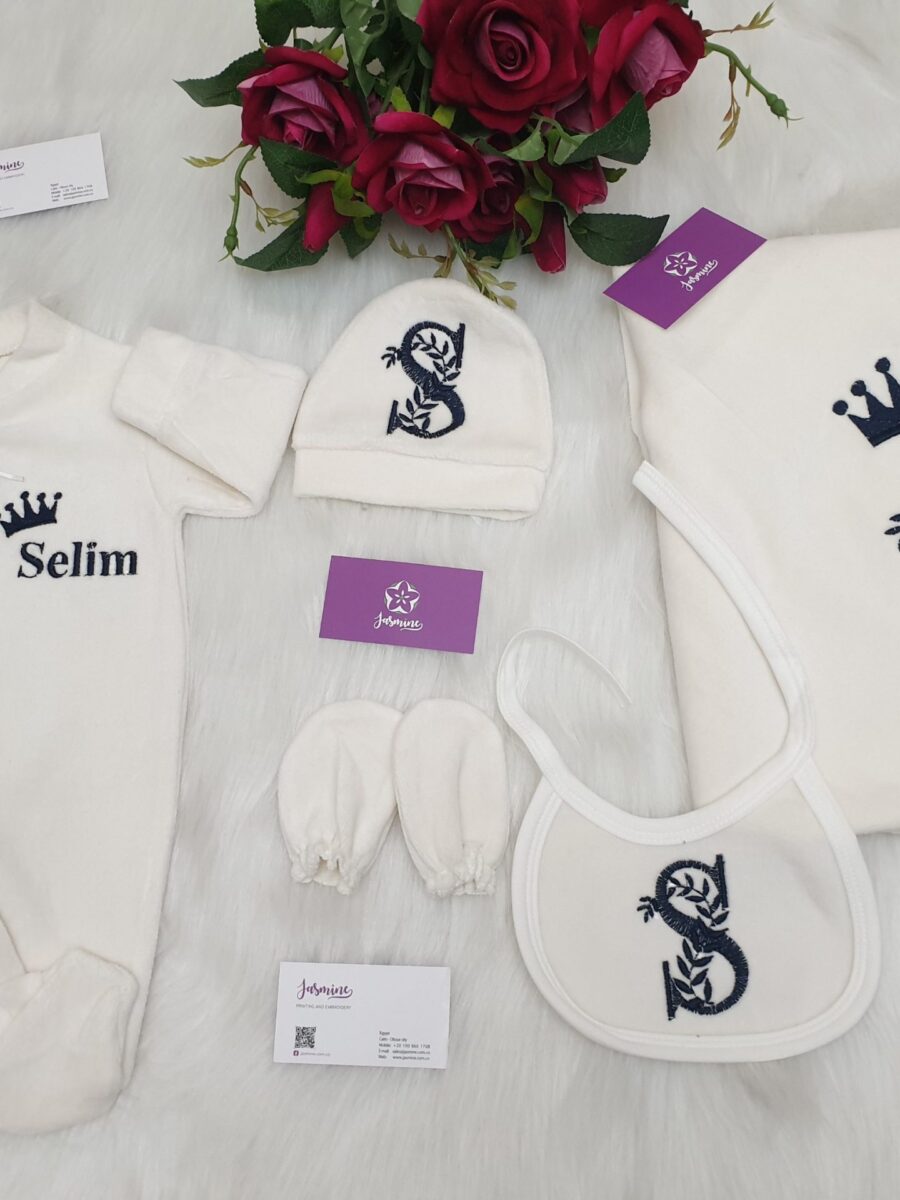طقم قطيفة ٥ قطع : اسم سليم Selim