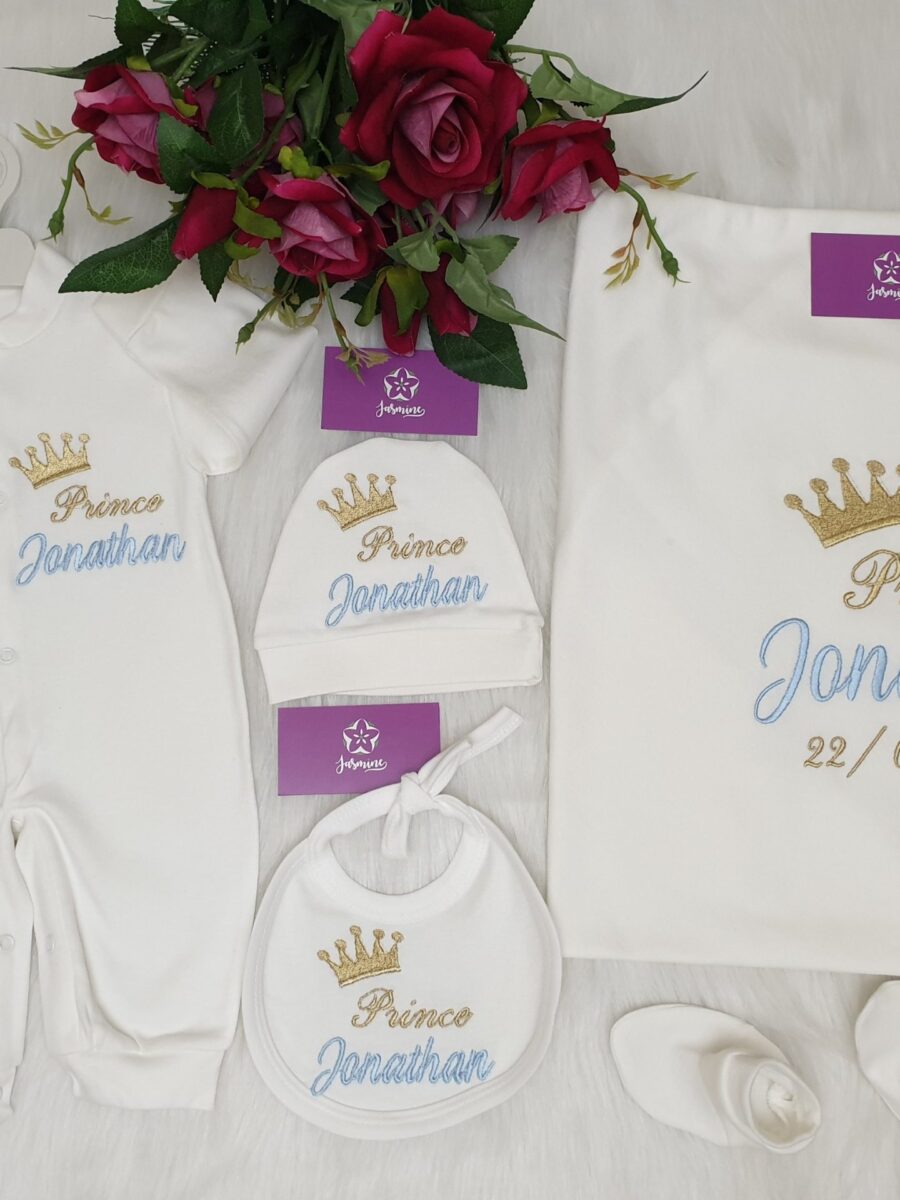 طقم قطن ٦ قطع : اسم جوناثان " welcome our prince Jonathan"