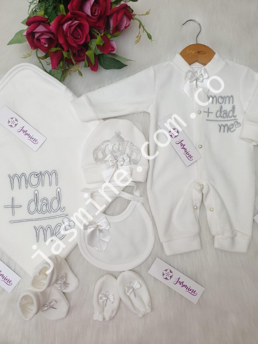 mom + dad = me طقم مولود بدون اسم هدية ملكية