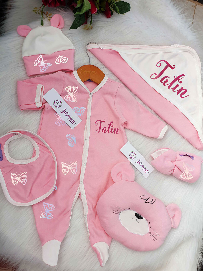 طقم ولادة وسبوع 6 قطع تصميم طباعة فينيل هولوجرام اسم تالين newborn pink baby clothes hologram print name Talin