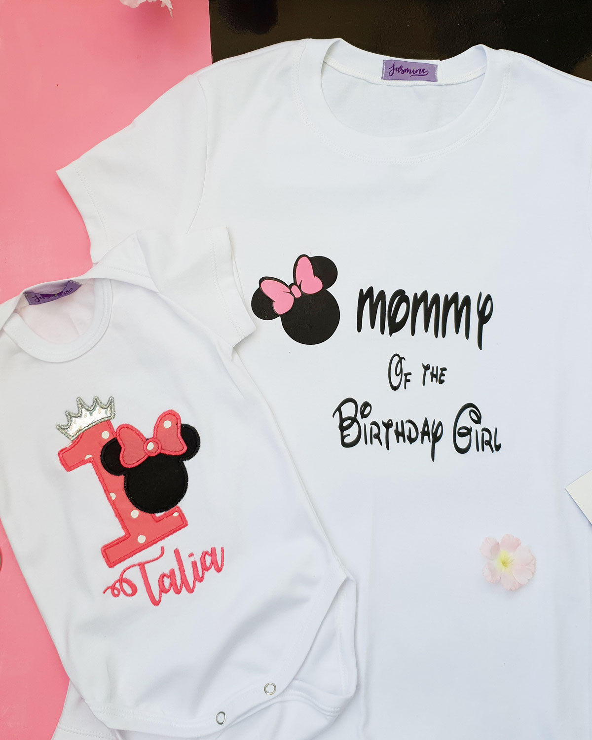 تيشرت الام عيد ميلاد تاليا Talia تصميم Minnie Mouse طباعة