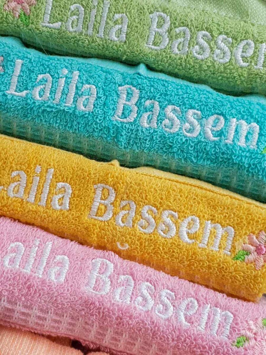 فوط بيبي صغيرة 6 قطع فوط قشط قطن مطرز بالاسم تصميم ورد ملون Cotton Soft Breathable Burping Towel Clothes
