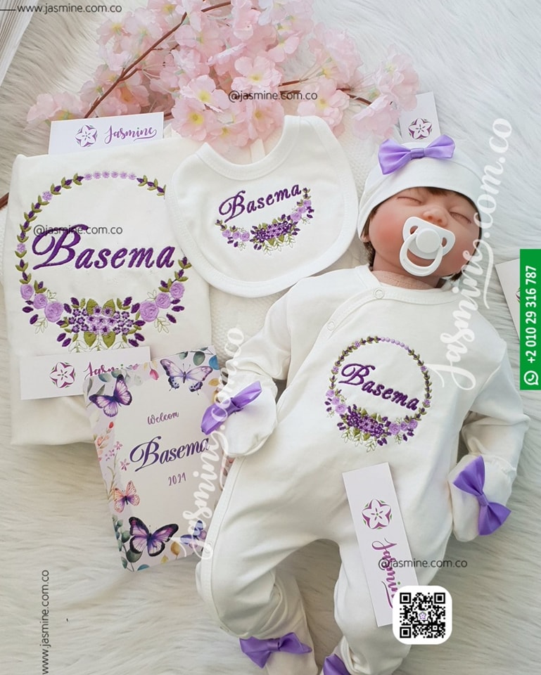 طقم مولود 6 قطع قطن بتطريز ورد (باسمة Basema) Newborn baby 6-pieces cotton set with Name Embroidery