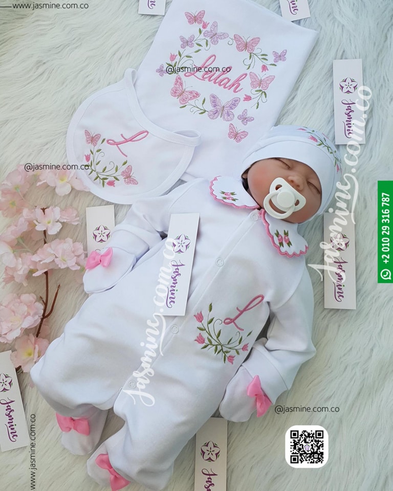 طقم مولود 6 قطع قطن بتطريز ورد (Leilah ليله) Newborn baby 6-pieces cotton set with Name Embroidery