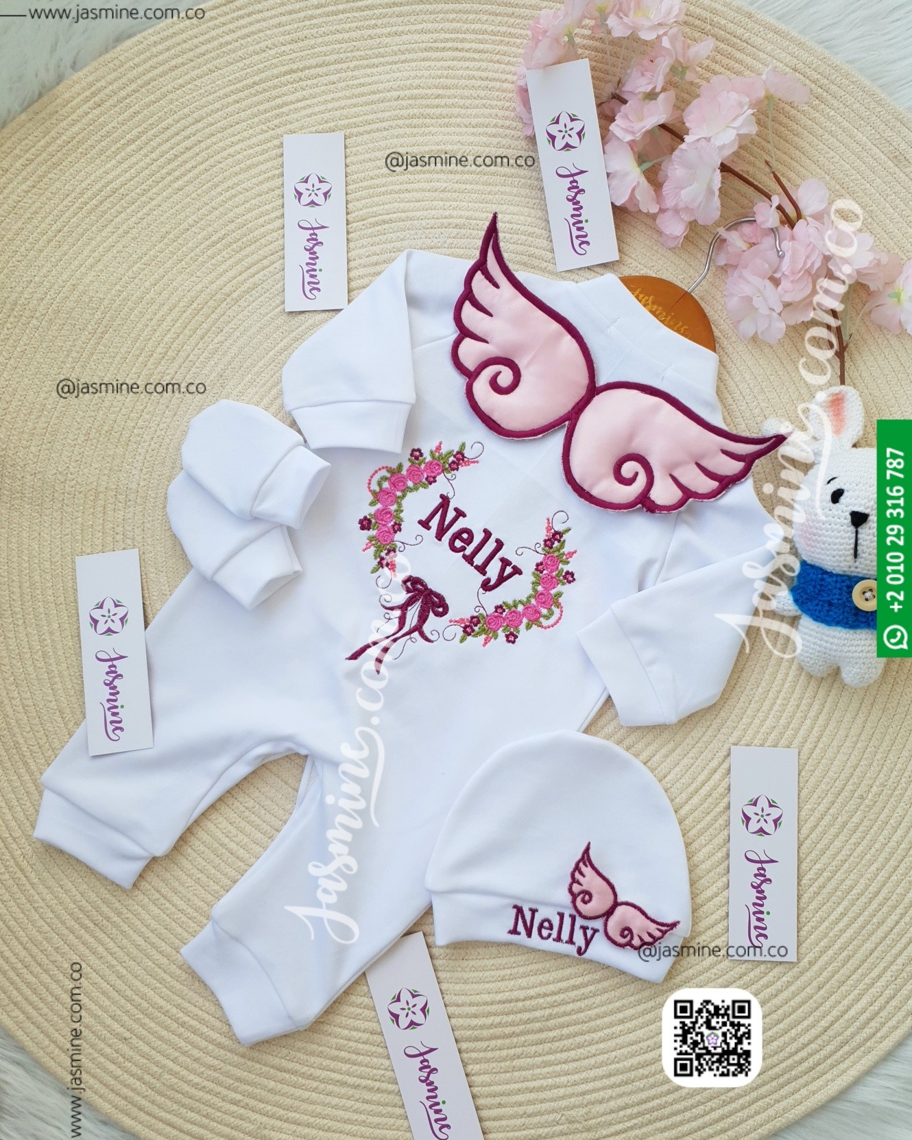 طقم قطن بيور 6 قطع طقم سبوع ومباركة مولود اسم (نيللي) baby cotton set Hello world I'm Nelly