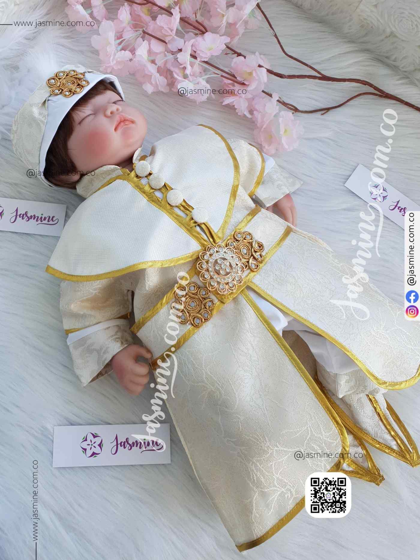 طقم تركي مباركة وسبوع مولود جاكار مستورد (5 قطع) بدلة السلطان التركي