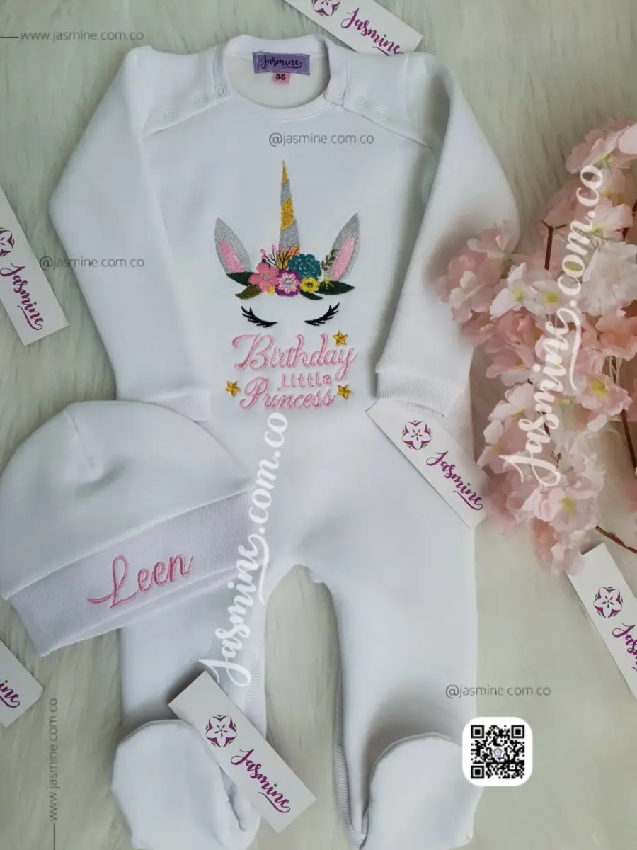 افرول وطاقية قطن سالوبت مقاسات ثيم يونيكورن تطريز ملون اسم لين LEEN baby overall and hat BIRTHDY design name (3)