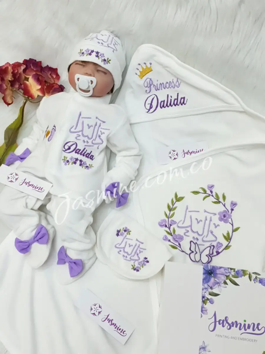 طقم قطيفة استقبال مولود تطريز 6 قطع شتوي (Dalida داليدا ) ورد وفراشات (1)