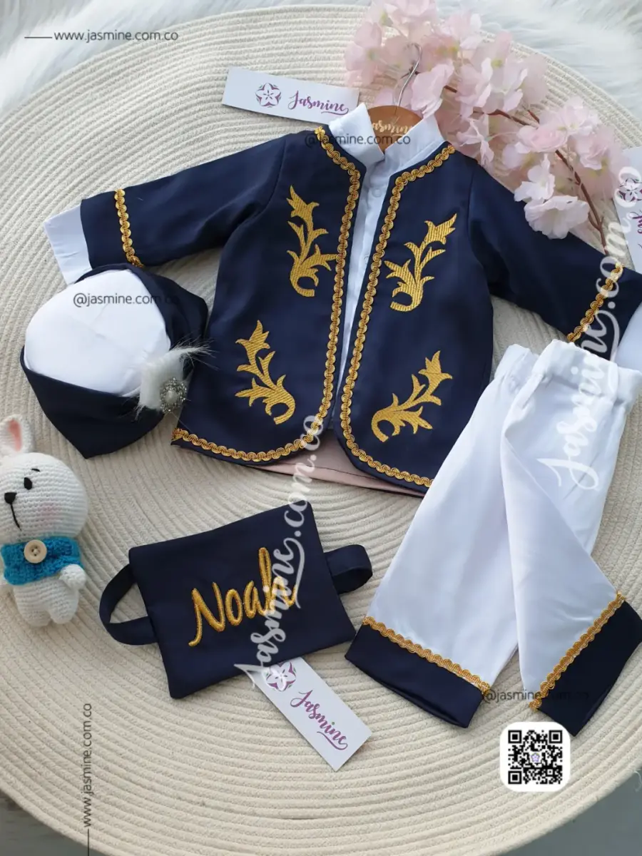 طقم السلطان التركي لون كحلي اسم أسيد مُصنع بالاسم 5 قطع تصميم تطريز ذهبي غامق sultan baby set name Osayd
