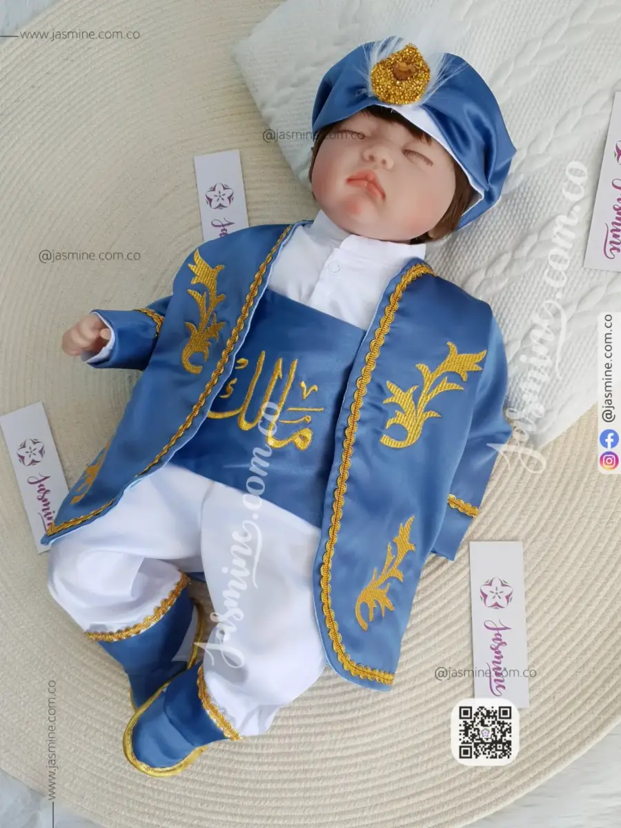 بدلة السلطان مع شوز ذهبي (6 قطع) لون كحلي منور مُصنع بالاسم تصميم تطريز ذهبي غامق sultan Navy baby set name