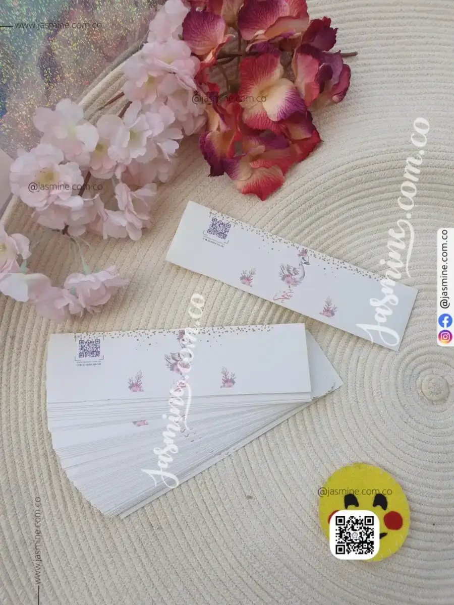 ستيكرات تغليف زجاجات المياه وتوزيعات سبوع المواليد ( سحر Sahar) tags water bottle packaging for baby girl