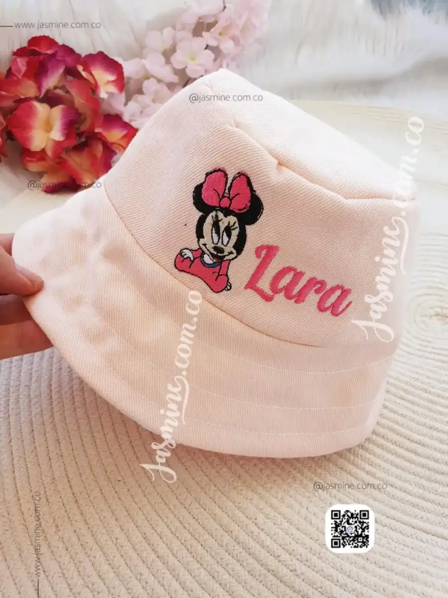 طاقية كاب باكيت جبردين قطن باسم ز باسم لارا Lara وتصميم رسومات تطريز ميكي